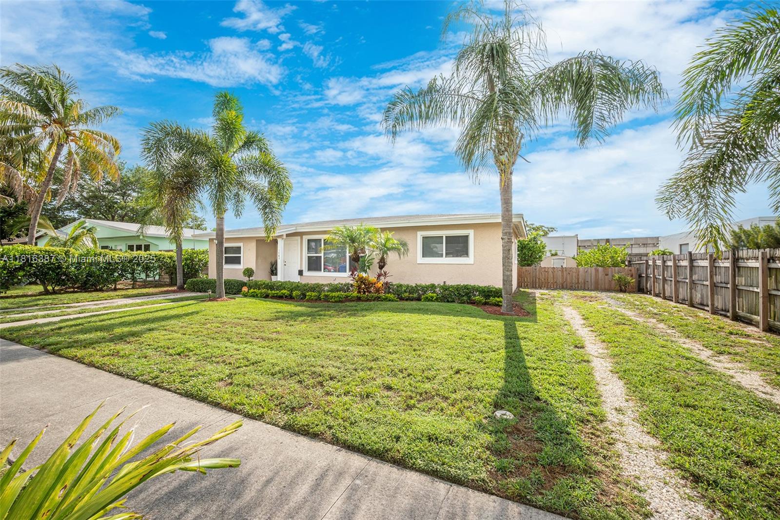 20515 E Country Club Dr #1841, Aventura, Florida image 36