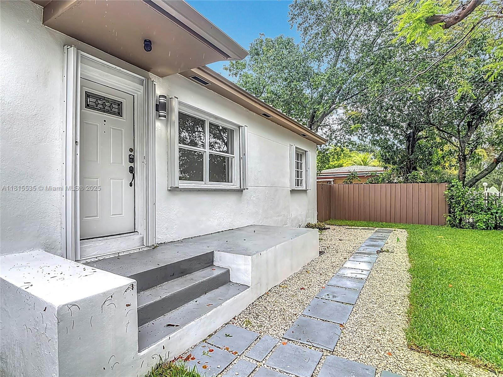 1535 NW 124th St, North Miami, Florida image 10