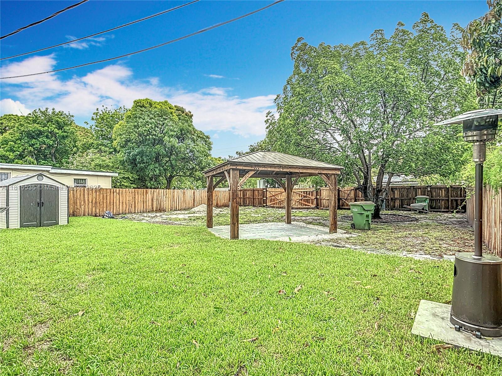 1535 NW 124th St, North Miami, Florida image 32