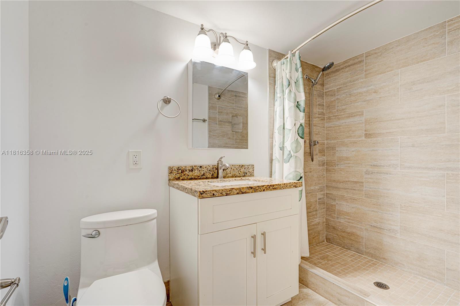 136 S Cypress Rd #323, Pompano Beach, Florida image 14