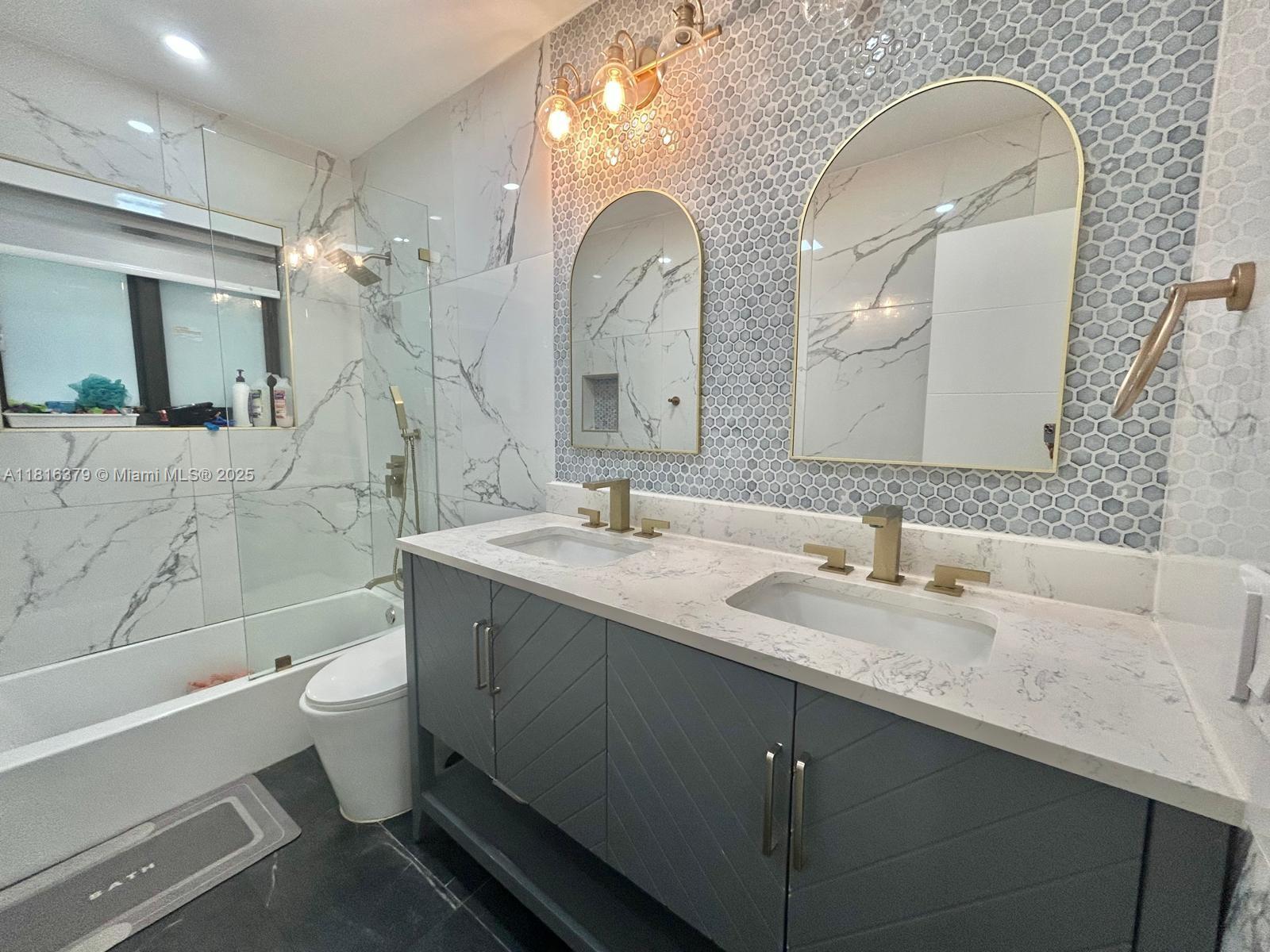 17630 NE 4th Ave, North Miami Beach, Florida image 2