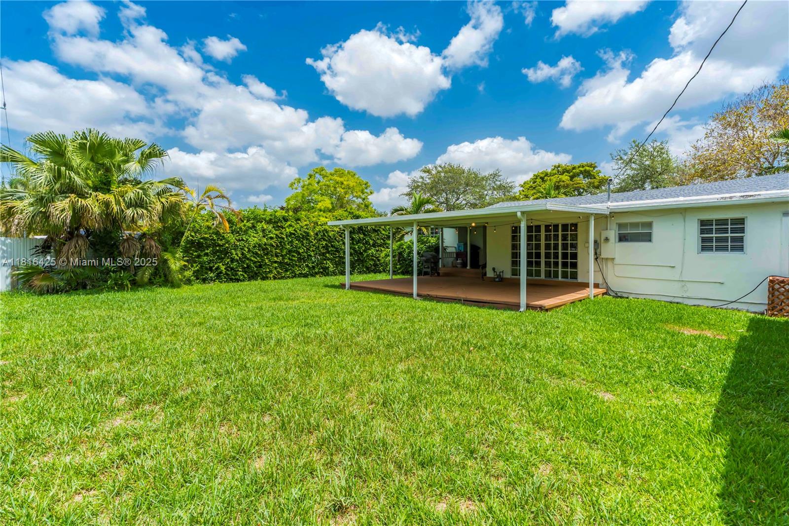 1110 Falcon Ave, Miami Springs, Florida image 37