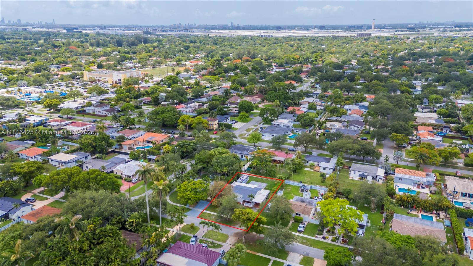 1110 Falcon Ave, Miami Springs, Florida image 7
