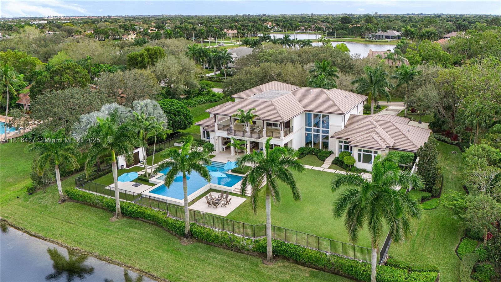 3185 Willow Ln, Weston, Florida image 1