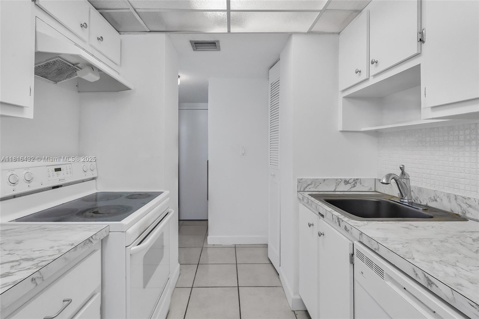 251 174th St #2115, Sunny Isles Beach, Florida image 18