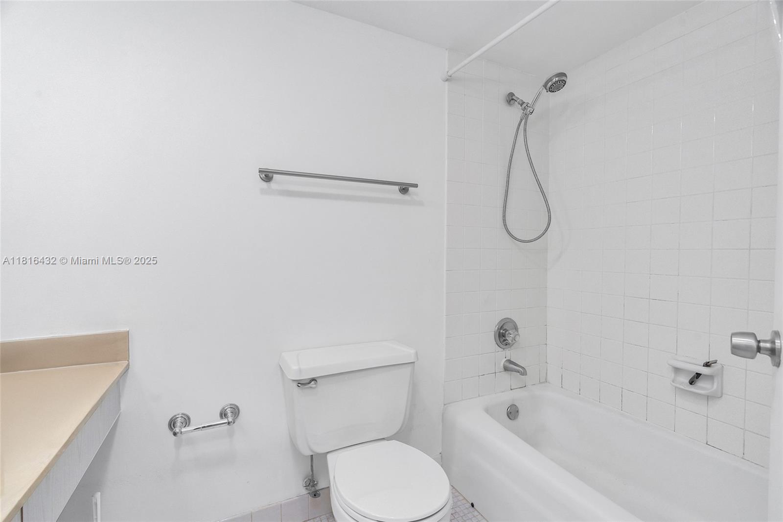 251 174th St #2115, Sunny Isles Beach, Florida image 21