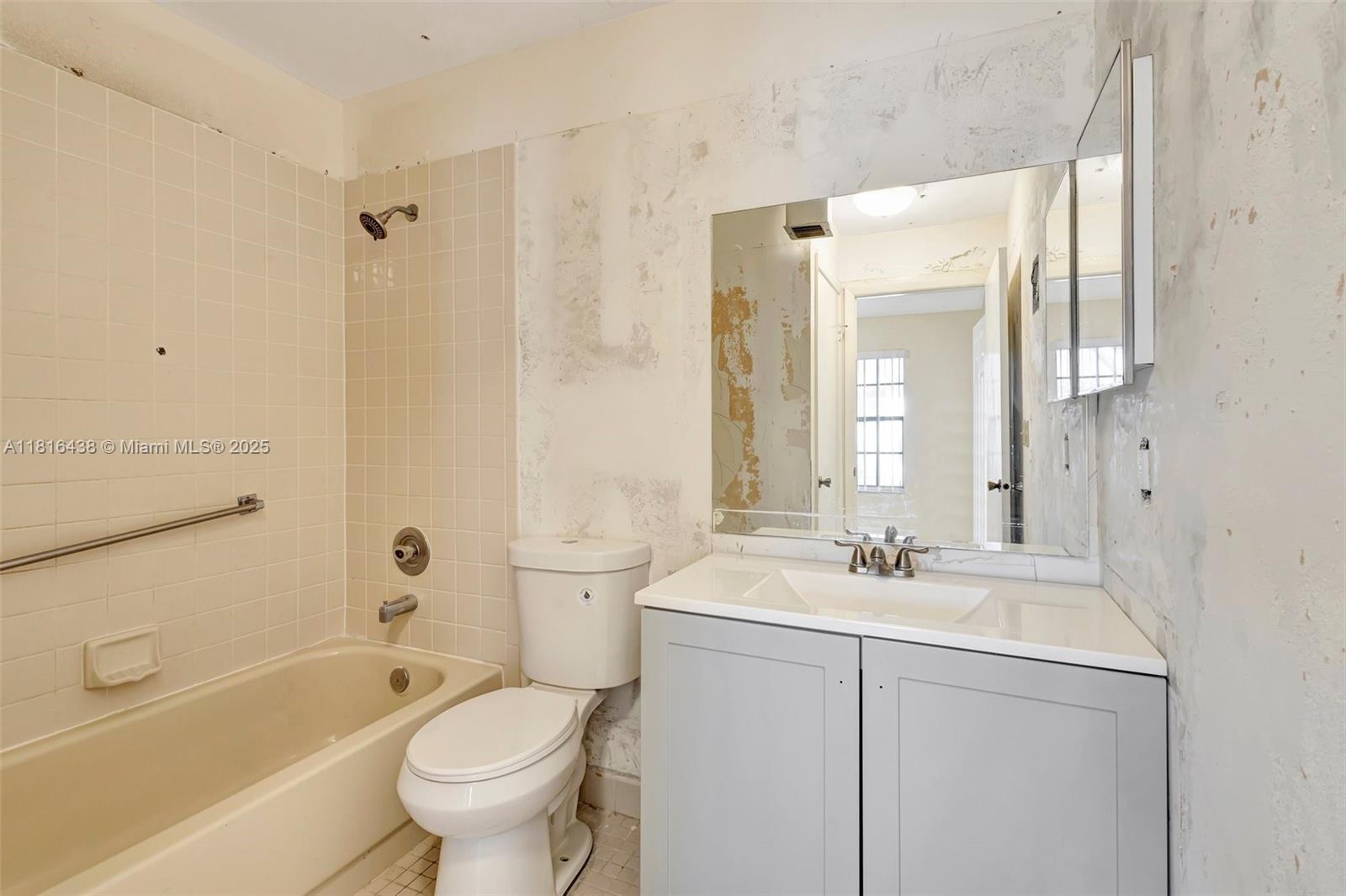 5057 Forsythia St, Delray Beach, Florida image 24