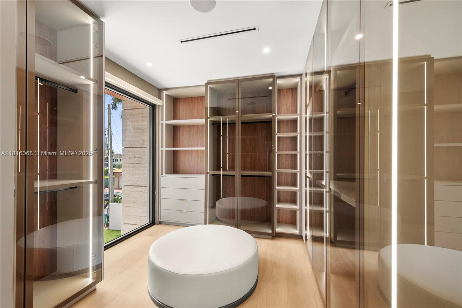 3209 NE 169th St, North Miami Beach, Florida image 27