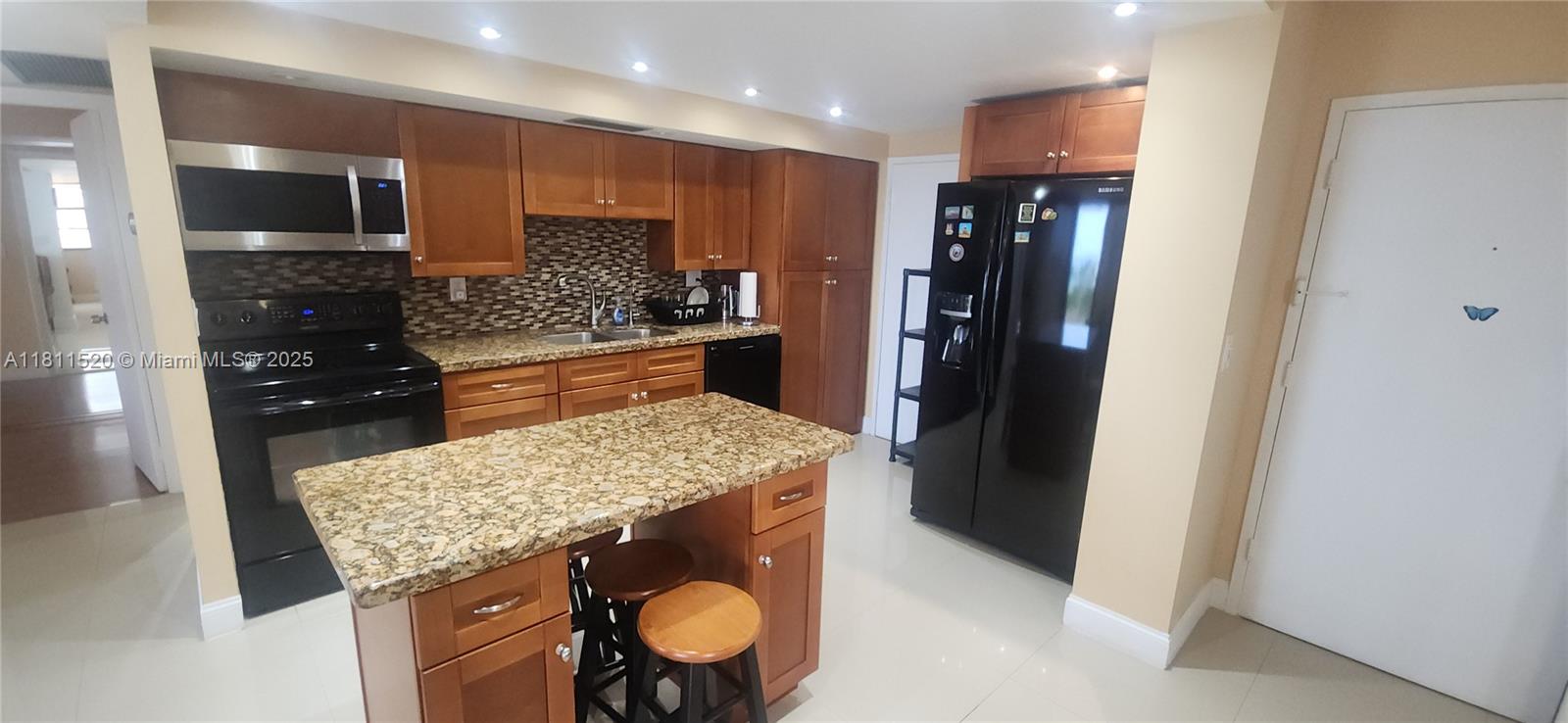 Property photo # 4