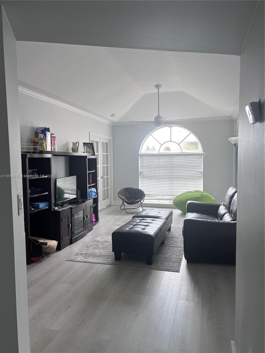 Property photo # 2