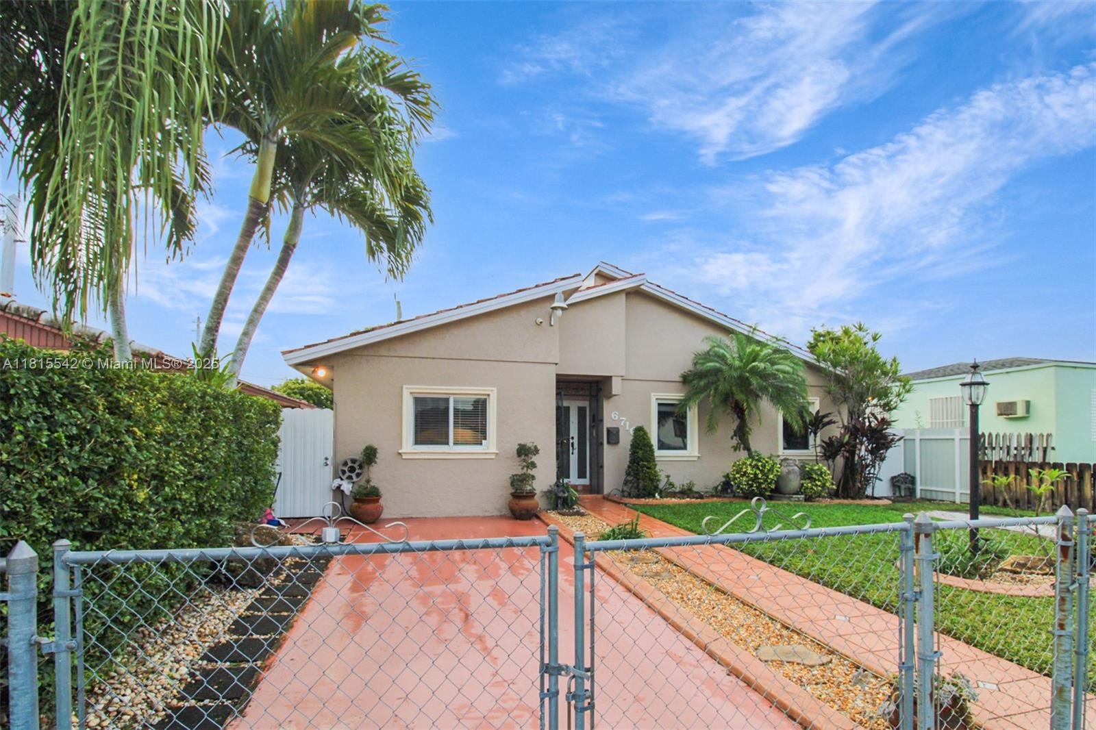 6710 SW 33rd St, Miami, Florida image 5