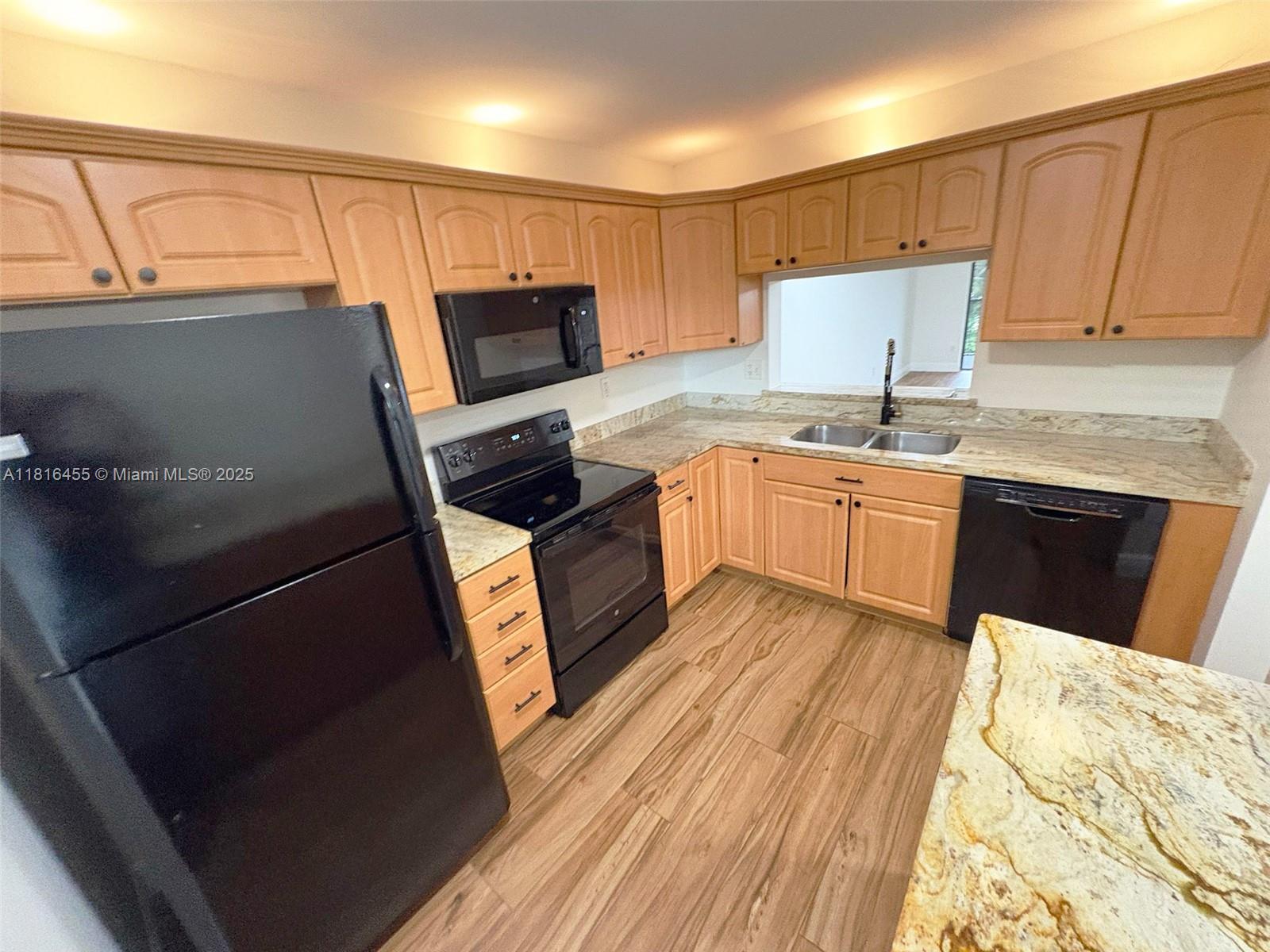 Property photo # 0