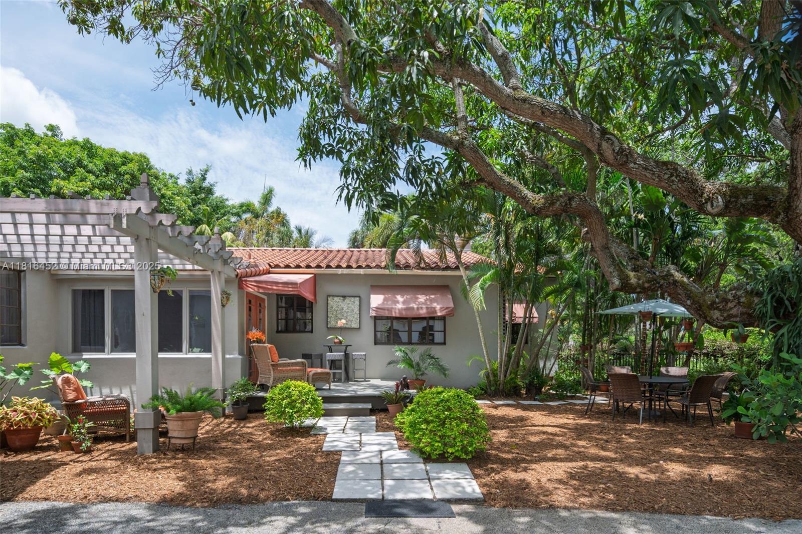 492 NE 55th St, Miami, Florida image 6