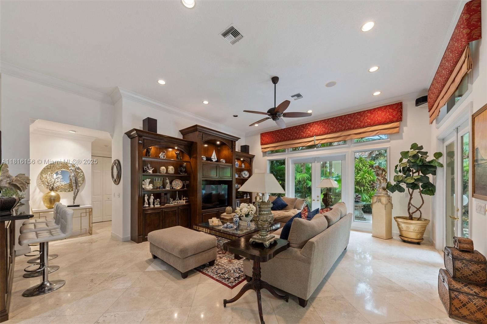 5640 Oakview Ter, Hollywood, Florida image 9