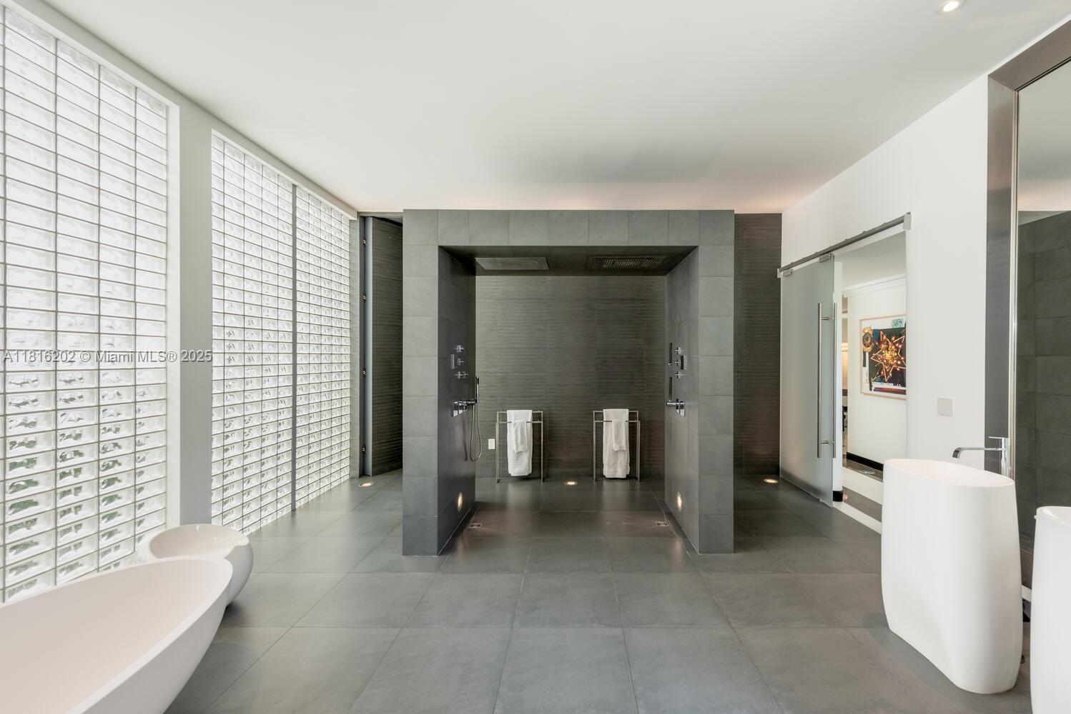 841 19th St, Miami Beach, Florida image 17