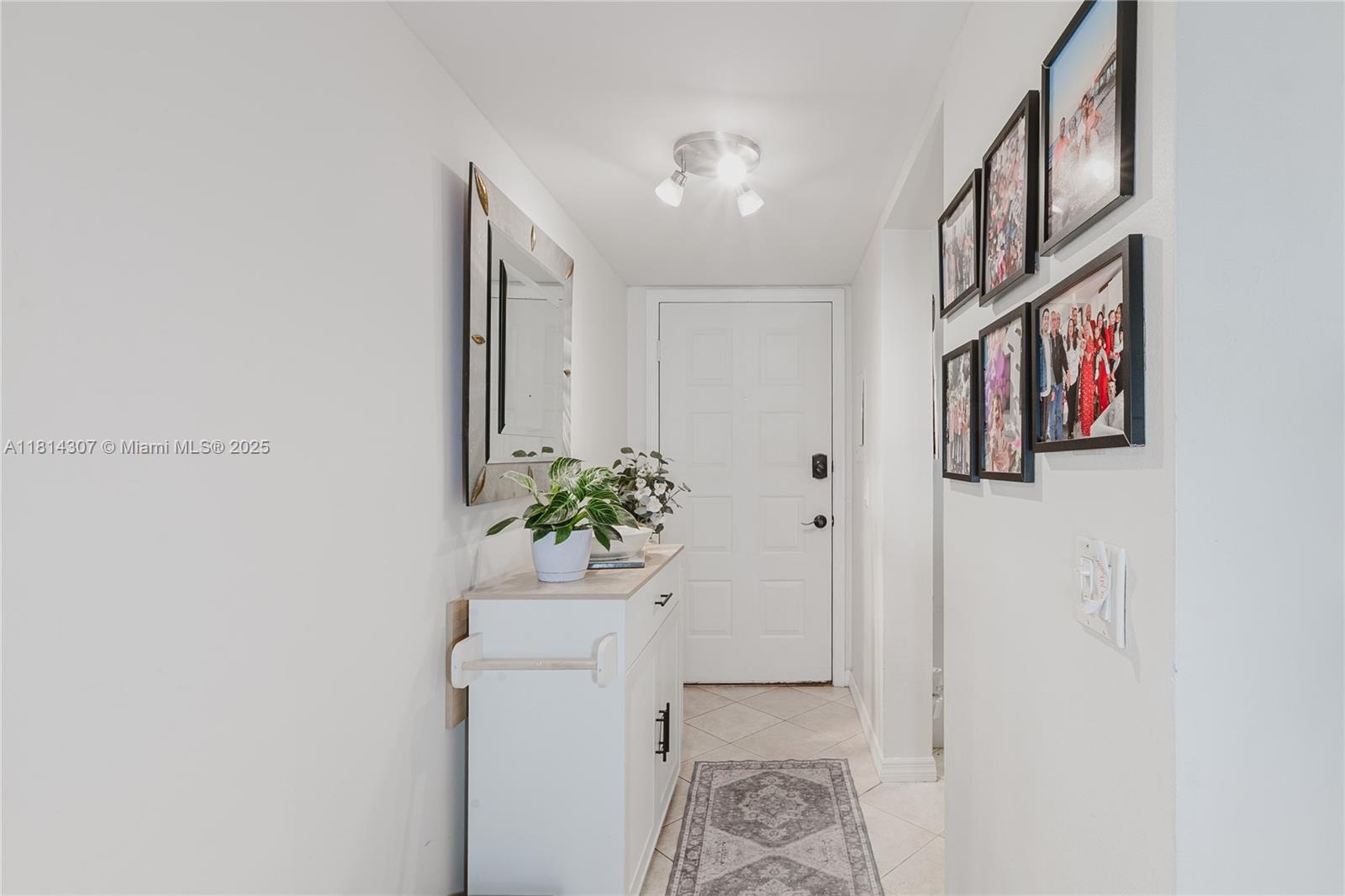 110 Lake Emerald Dr #204, Oakland Park, Florida image 6