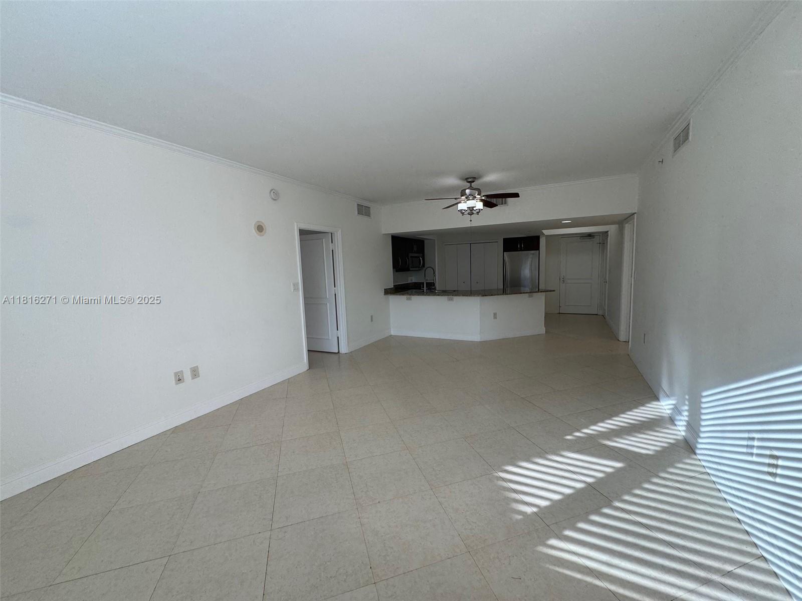 19900 E Country Club Dr #209, Aventura, Florida image 5