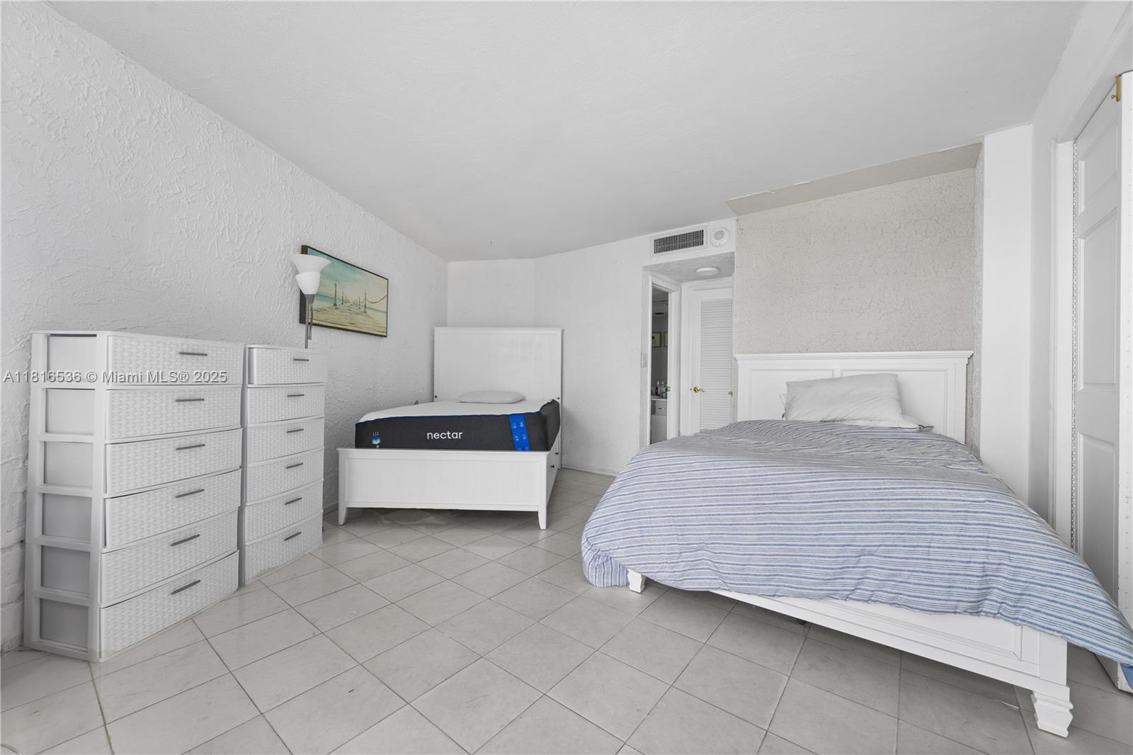 1111 Crandon Blvd #B506, Key Biscayne, Florida image 23