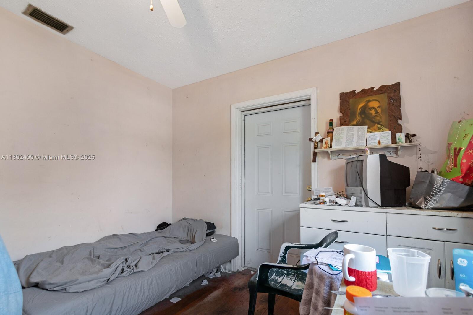 1931 Coral Gate Dr, Miami, Florida image 38