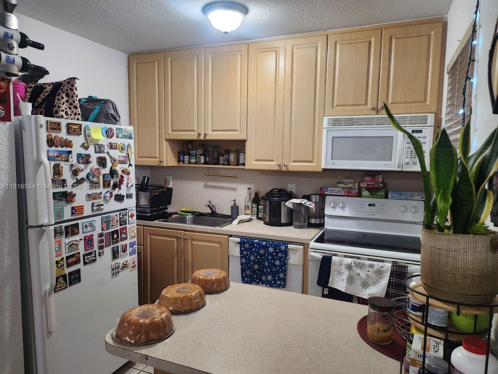 110 SE 2nd St #210, Hallandale Beach, Florida image 7