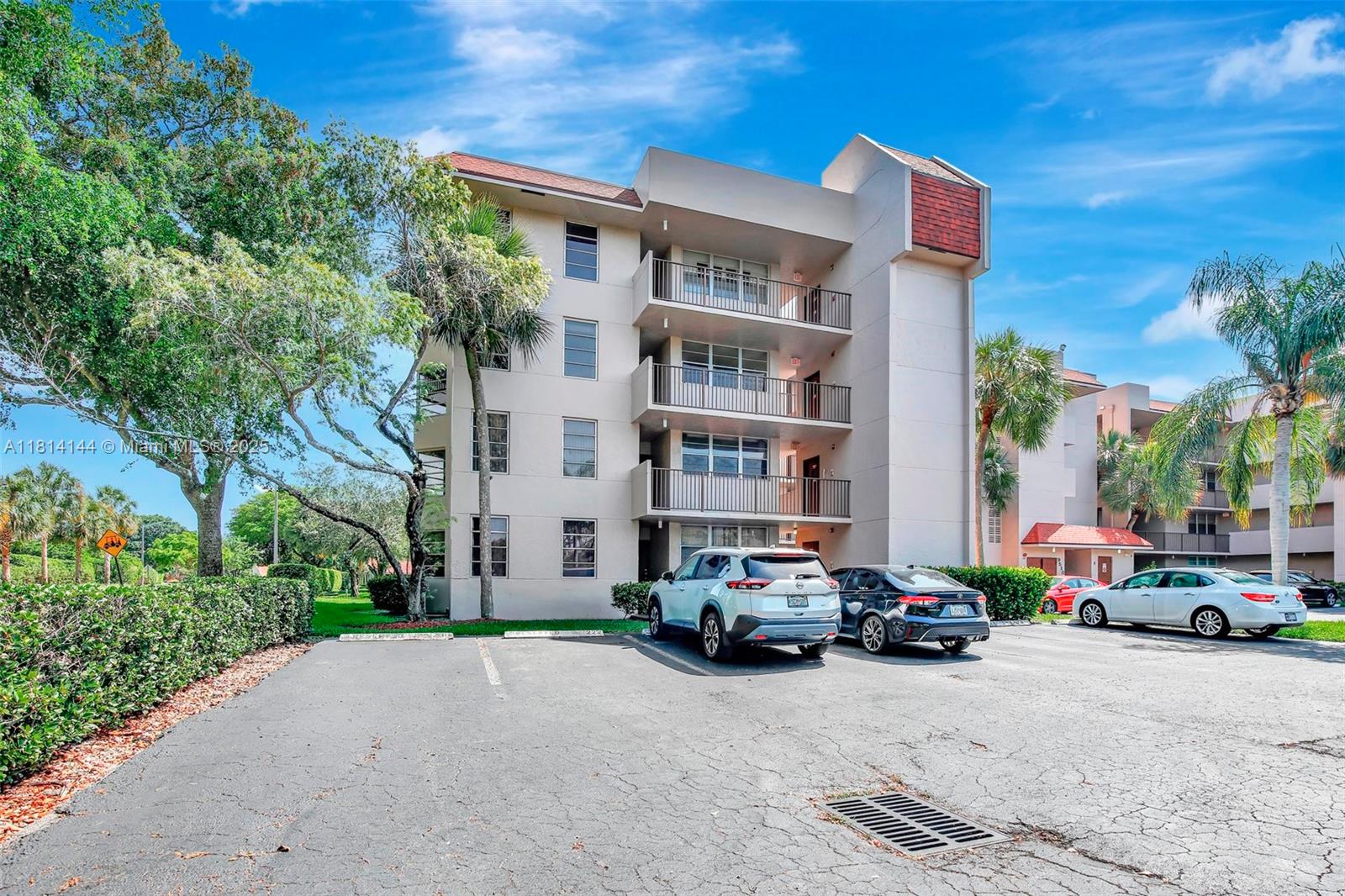9510 Seagrape Dr #101, Davie, Florida image 1