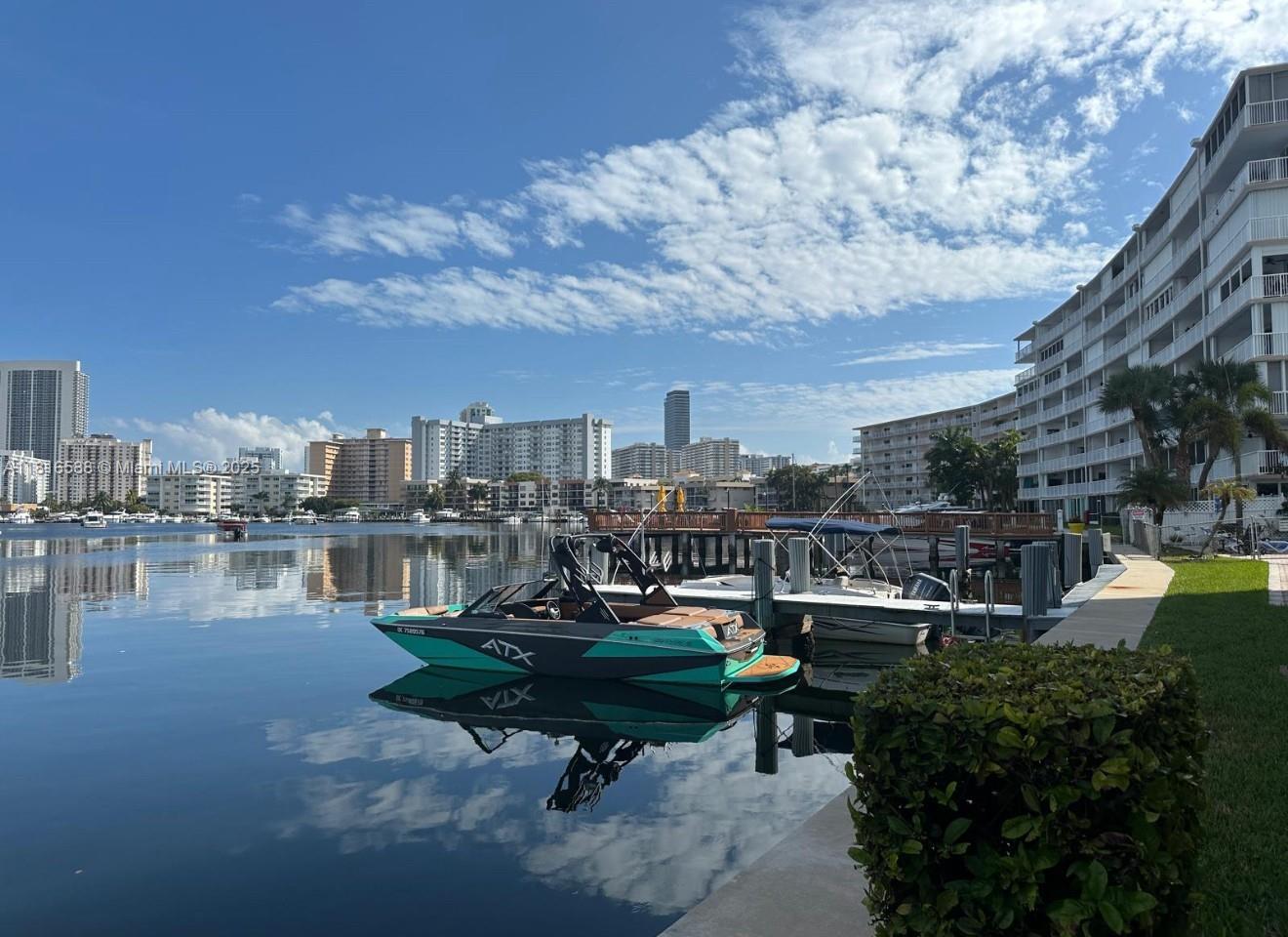 430 Golden Isles Dr #301, Hallandale Beach, Florida image 19