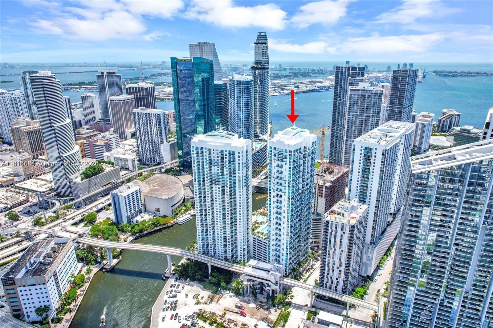 Apartamento para Alugar em Miami, FL