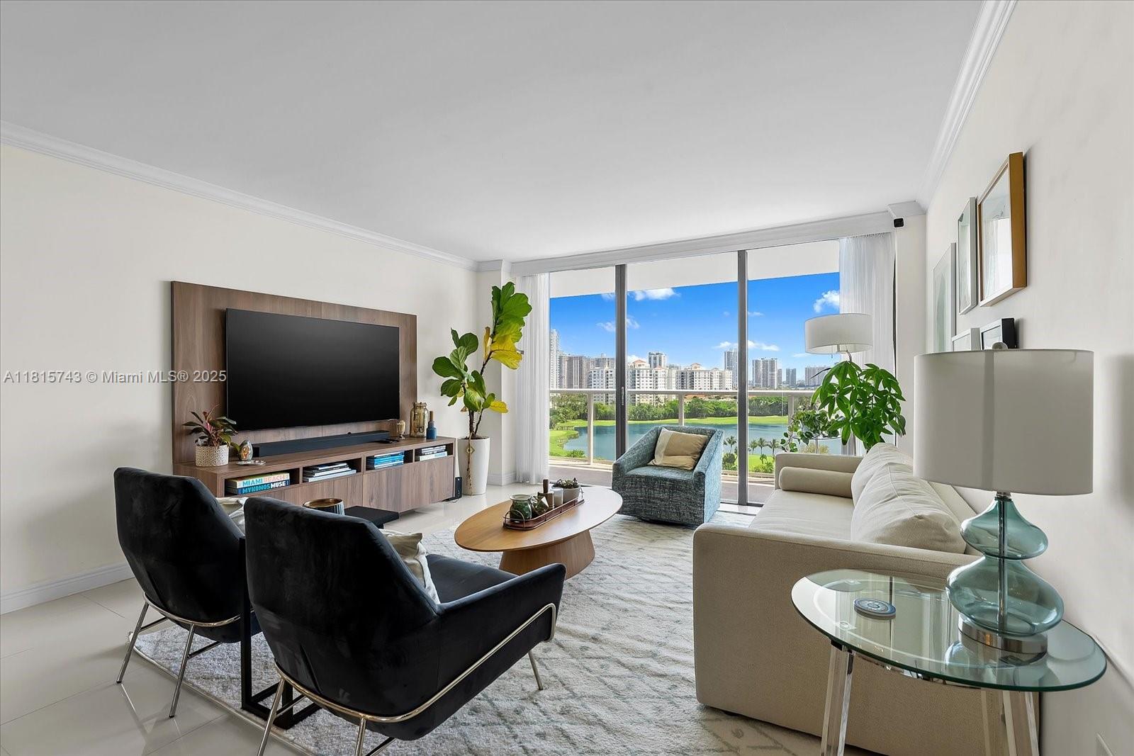 3701 N Country Club Dr #1407, Aventura, Florida image 1
