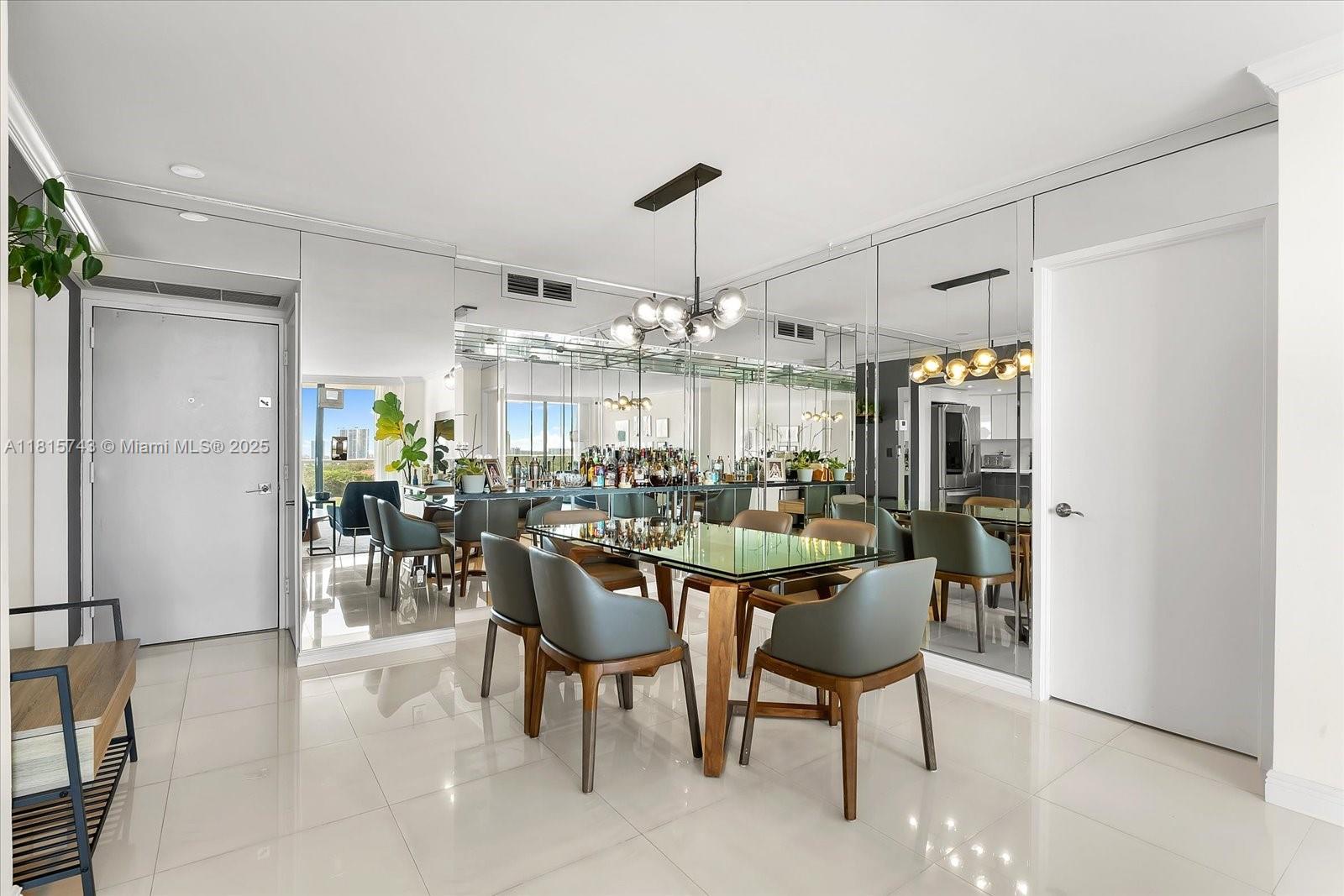 3701 N Country Club Dr #1407, Aventura, Florida image 10