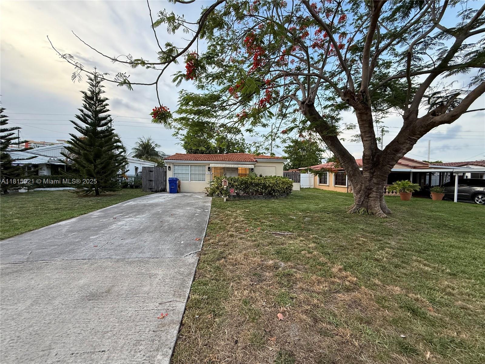 1435 NE 182nd St, North Miami Beach, Florida image 1