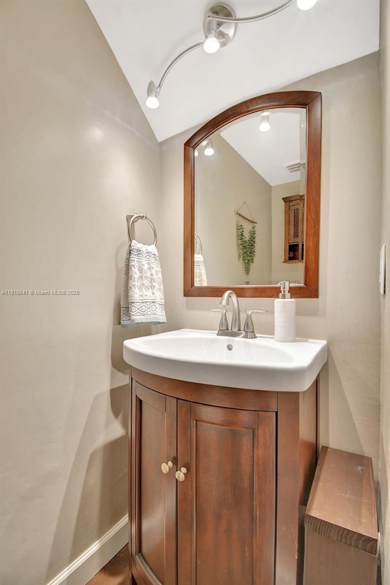 1881 NE 15th Ave, Fort Lauderdale, Florida image 16