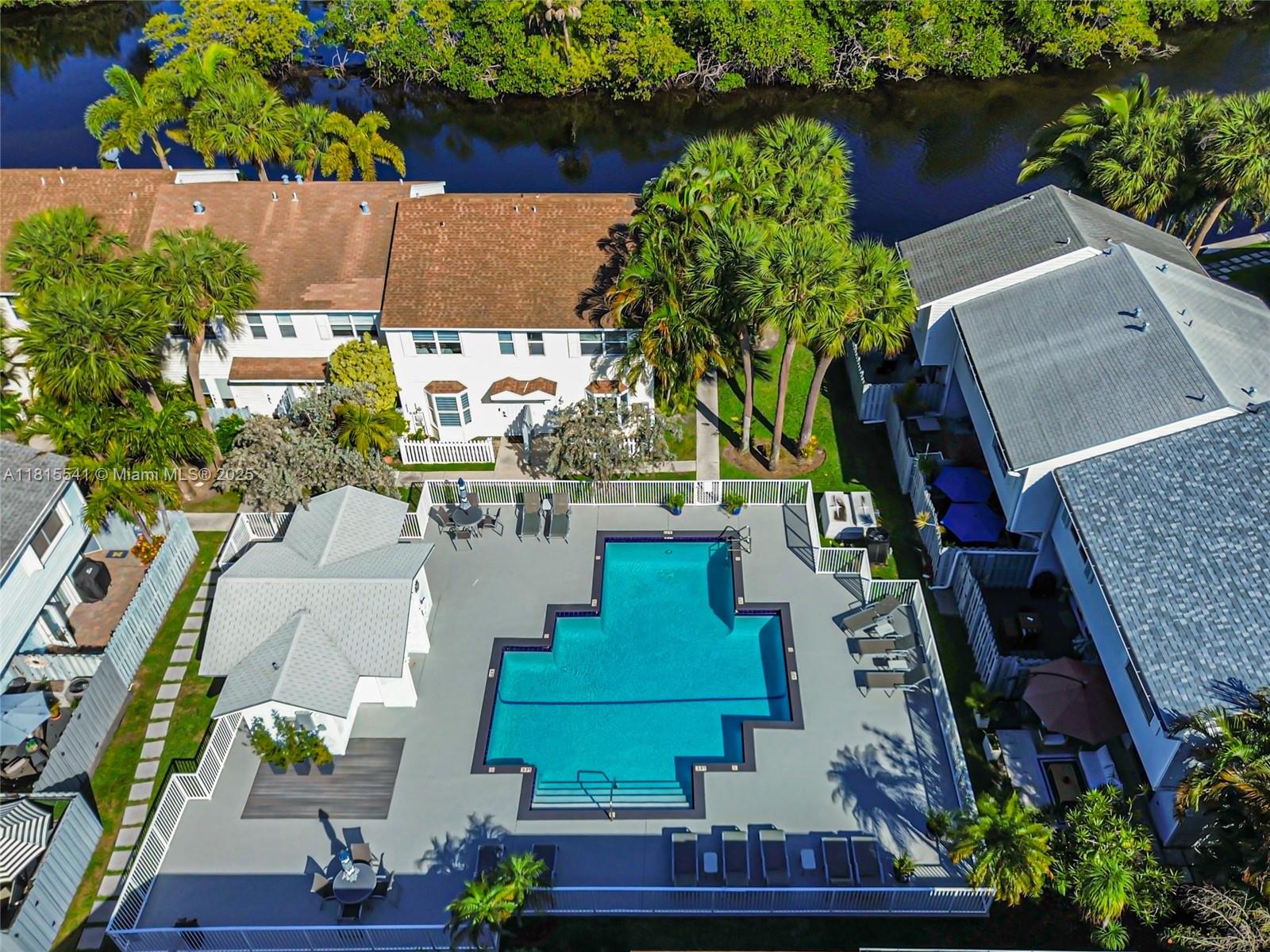 1881 NE 15th Ave, Fort Lauderdale, Florida image 35