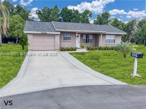 2016 Mariner Ct, La Belle, Florida image 1