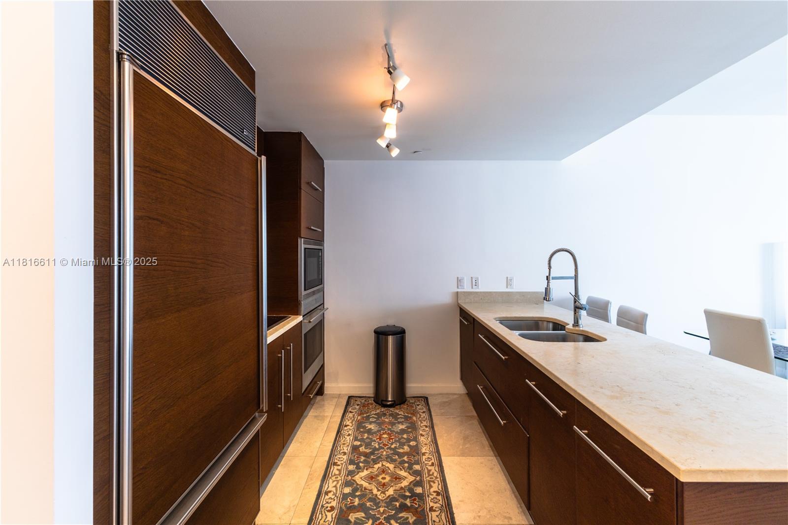 475 Brickell Ave #3512, Miami, Florida image 8