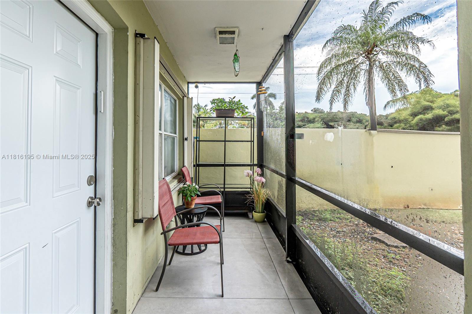 1425 Arthur St #116B, Hollywood, Florida image 1