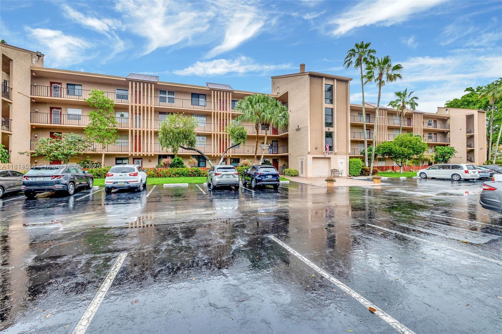 7301 NW 1st St #204, Margate, Florida image 1