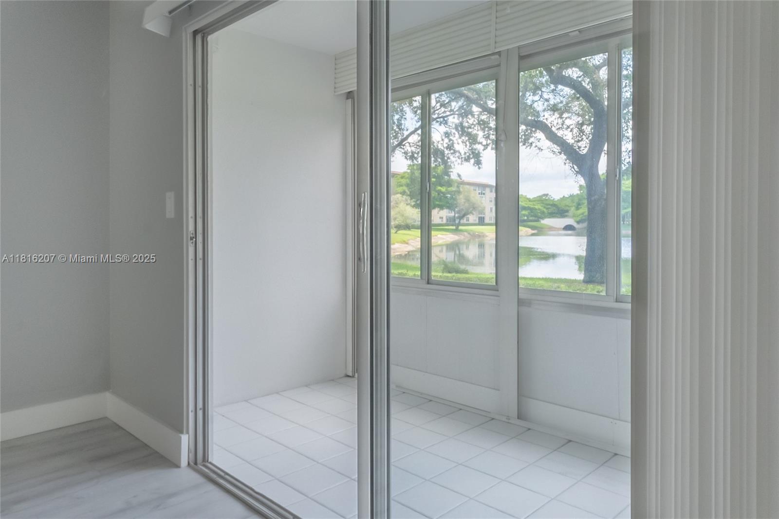 1704 Andros Isle #E1, Coconut Creek, Florida image 13