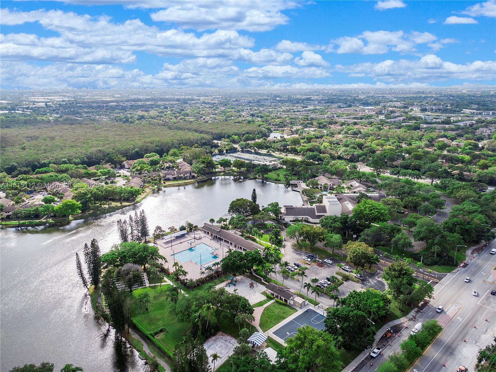 3773 Cocoplum Cir #3575, Coconut Creek, Florida image 34