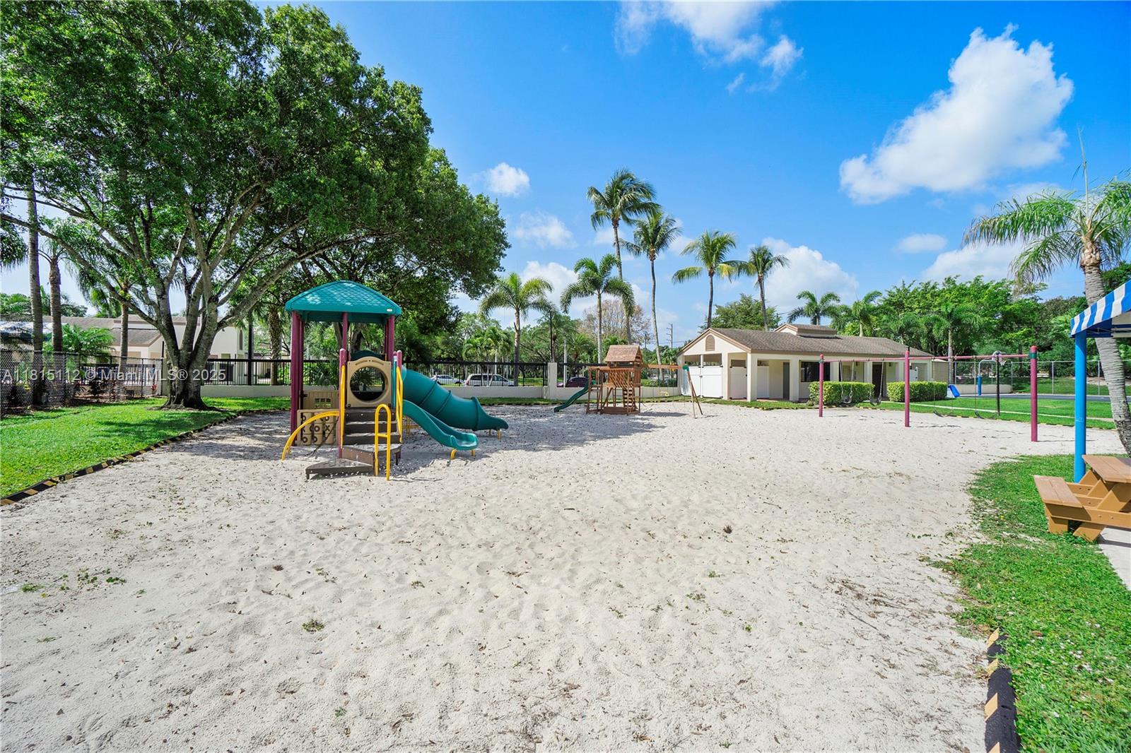 3773 Cocoplum Cir #3575, Coconut Creek, Florida image 43