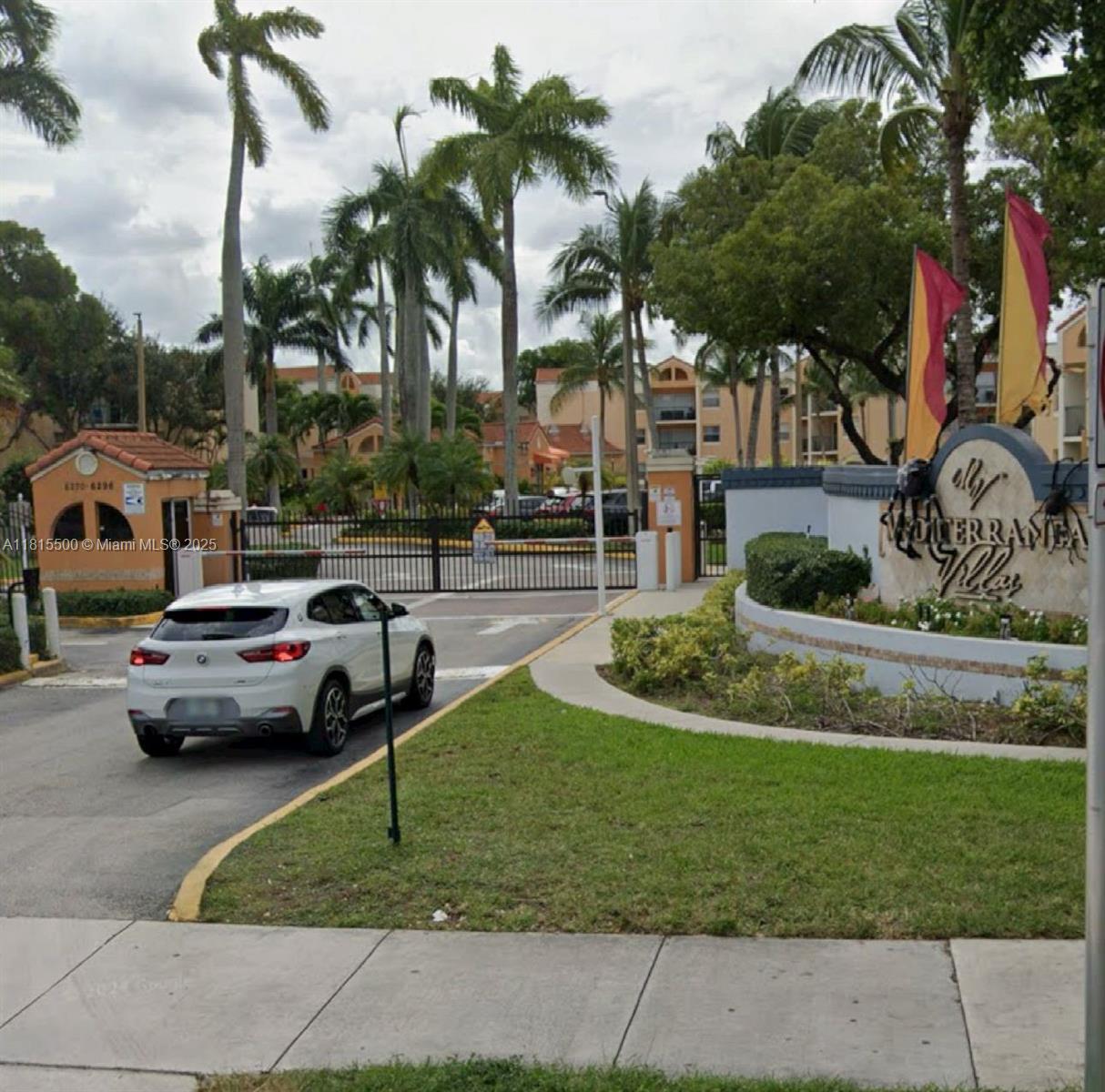 Residential, Hialeah, Florida image 1