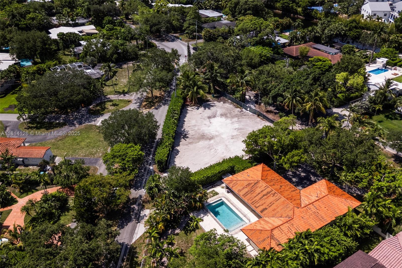 10801 Griffing Blvd, Biscayne Park, Florida image 2