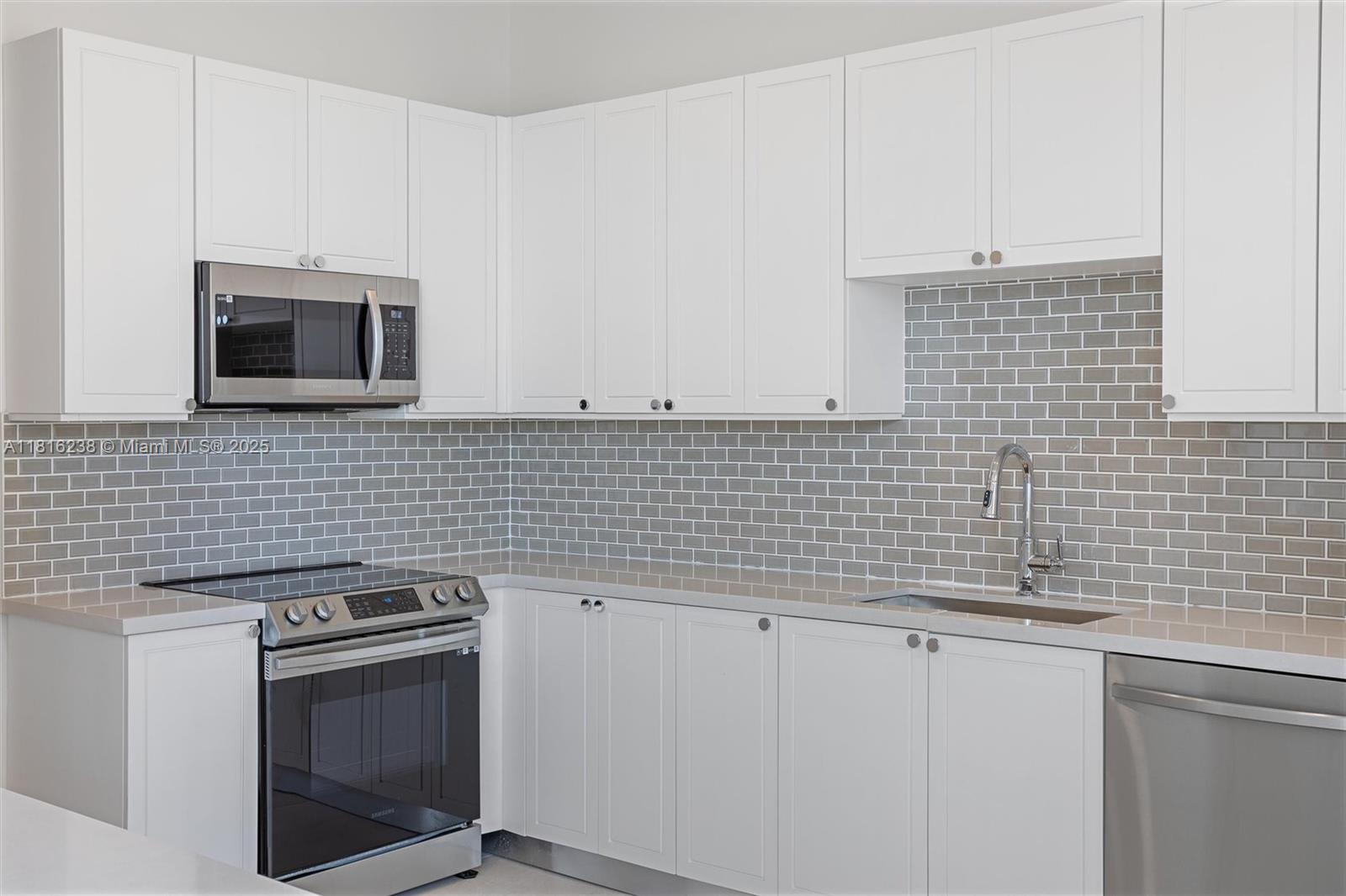 Property photo # 6