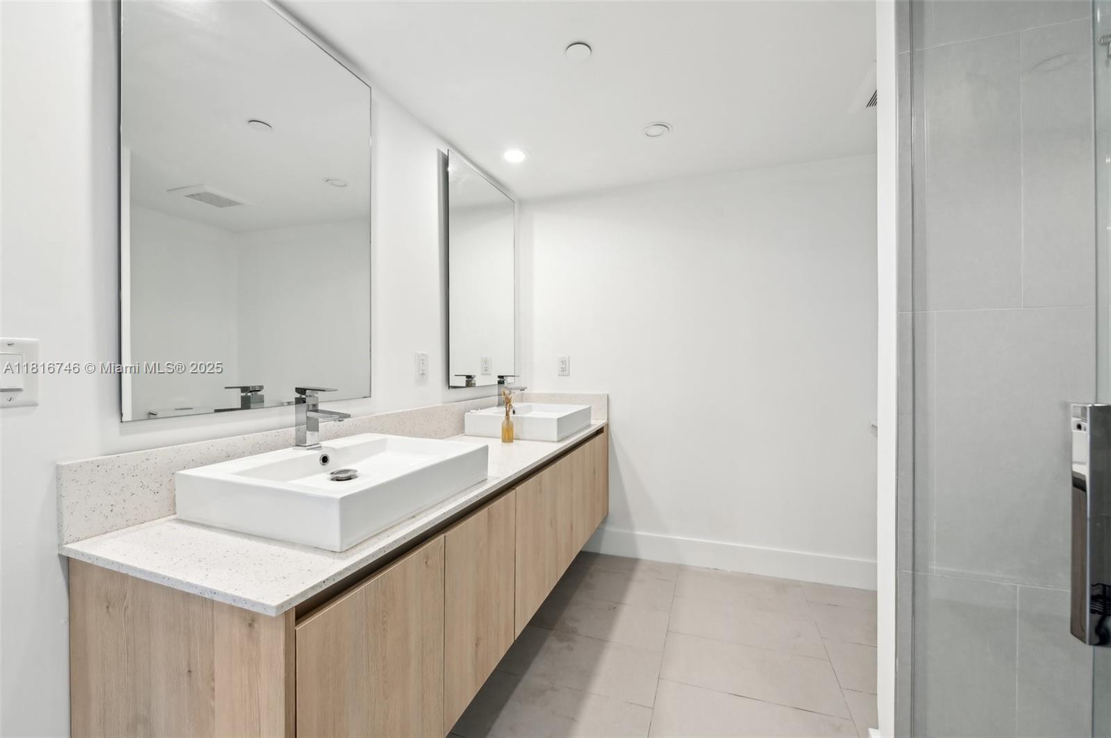 13800 Highland Dr #202, North Miami Beach, Florida image 15