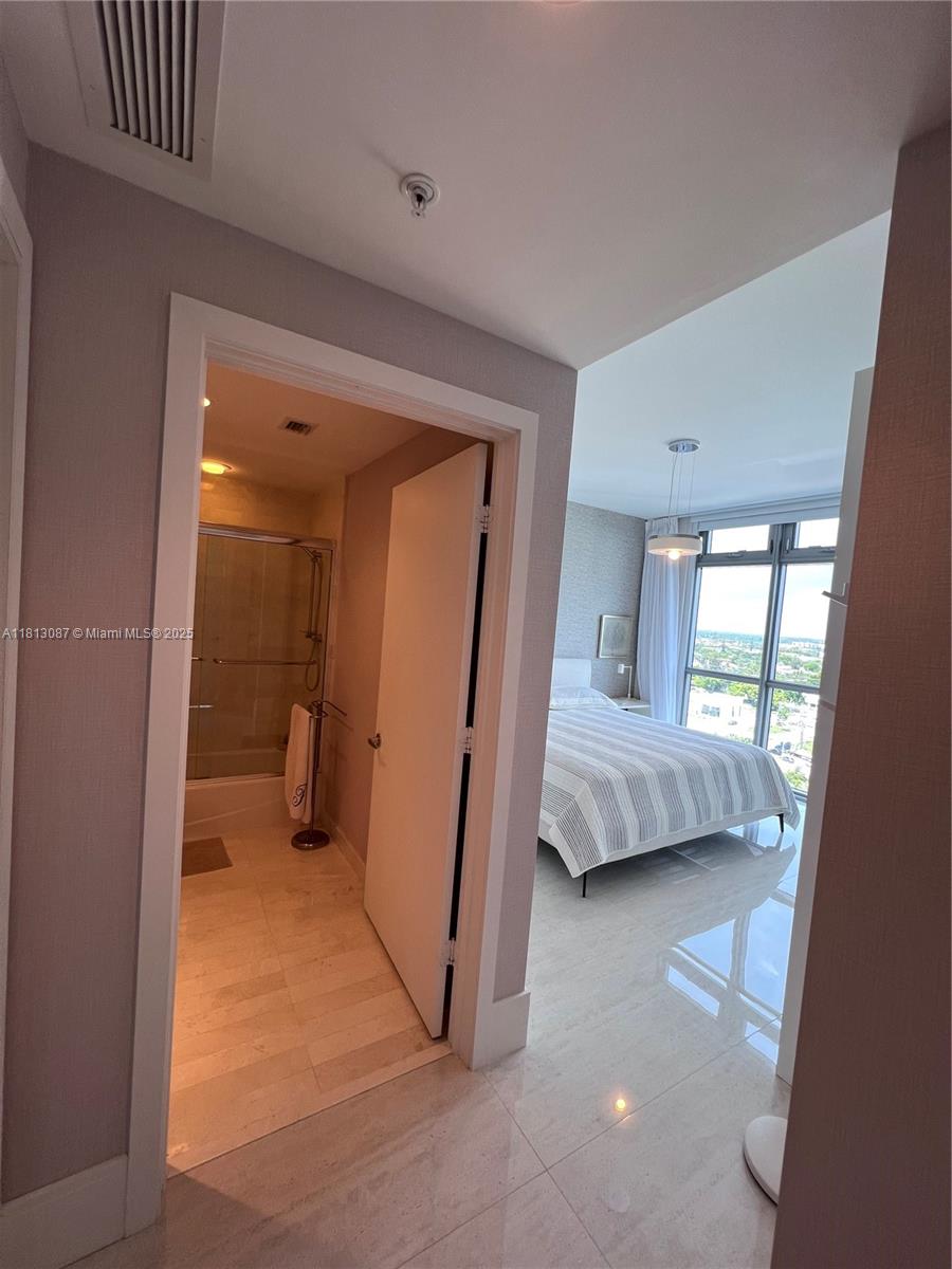17301 Biscayne Blvd #1402, North Miami Beach, Florida image 12