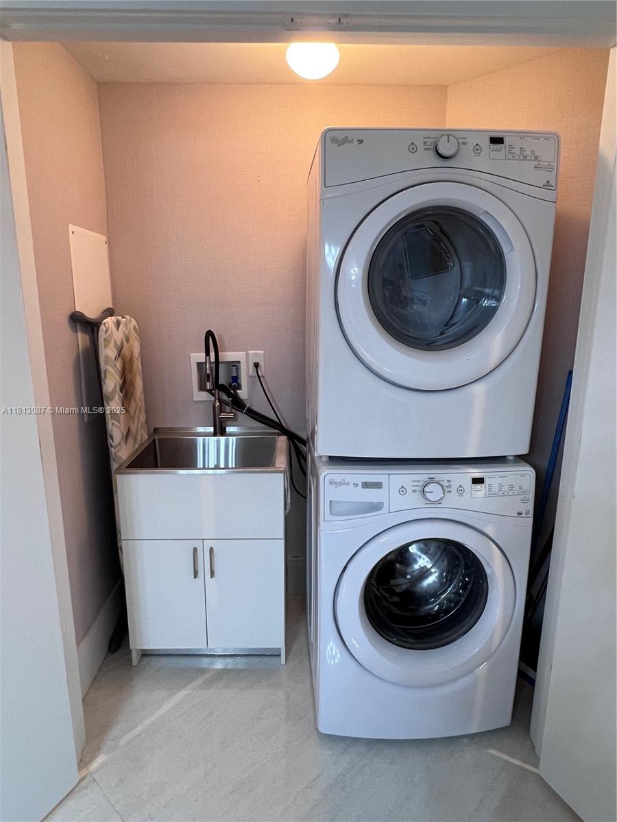 17301 Biscayne Blvd #1402, North Miami Beach, Florida image 16