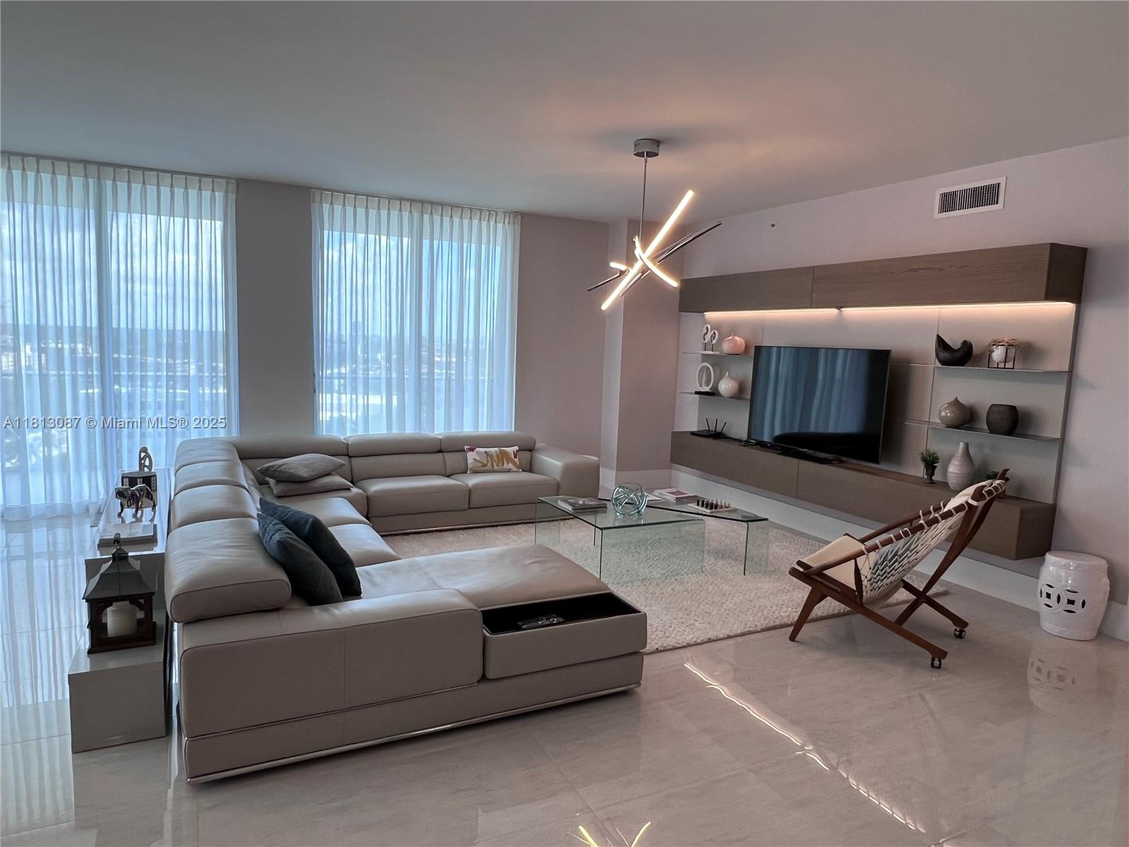17301 Biscayne Blvd #1402, North Miami Beach, Florida image 37