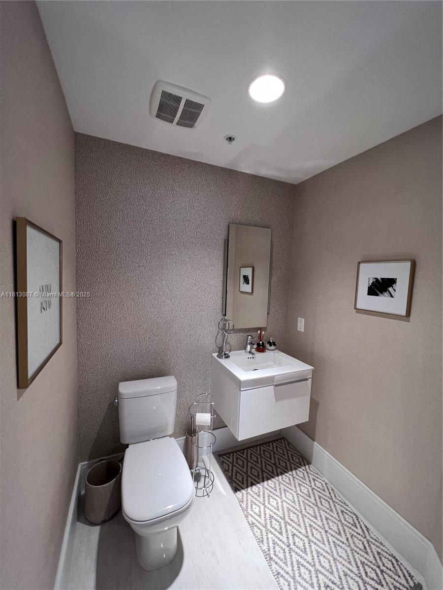 17301 Biscayne Blvd #1402, North Miami Beach, Florida image 9
