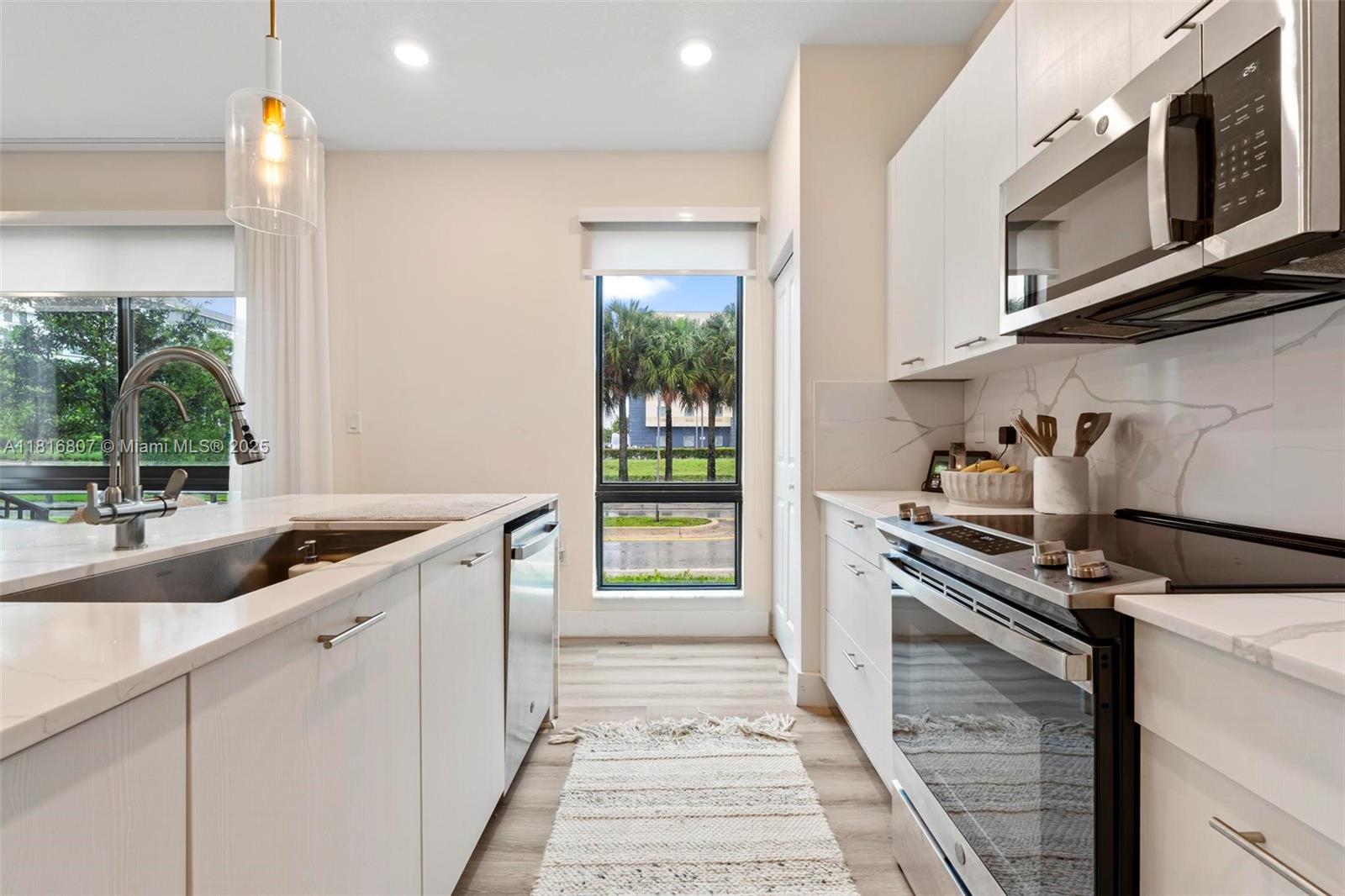 8001 NW 41st St #F-107, Doral, Florida image 5