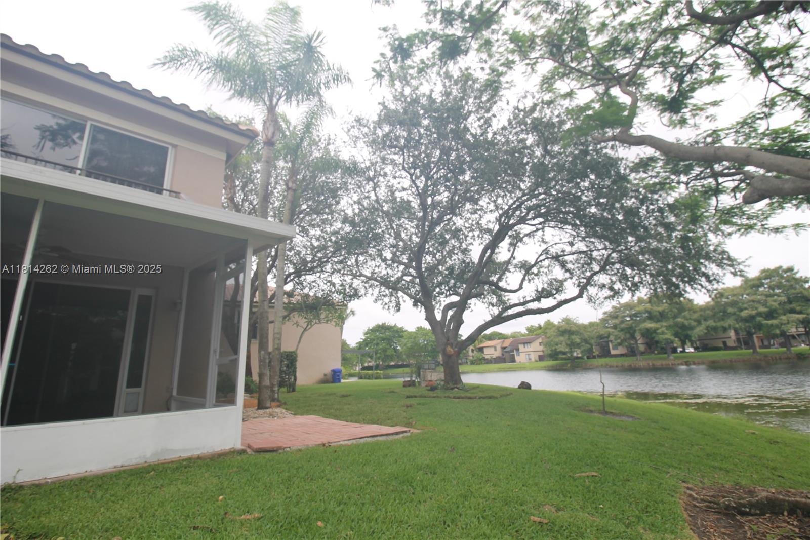 2388 NW 97th Way, Pembroke Pines, Florida image 39