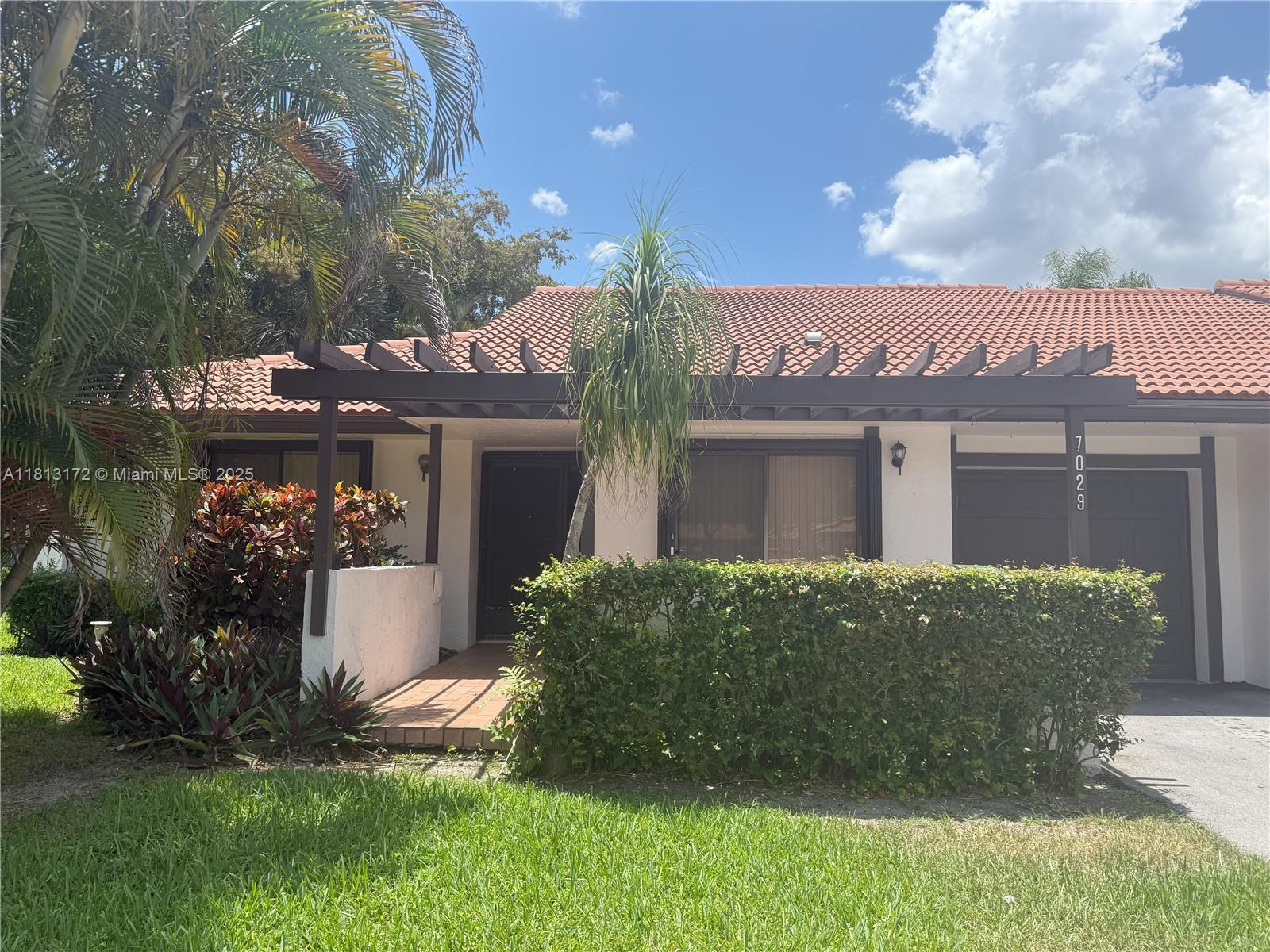 Property photo # 0